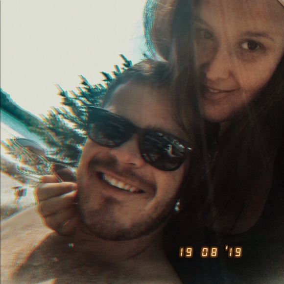 Meet your Posher, Stephanie - Picture 1 of 1